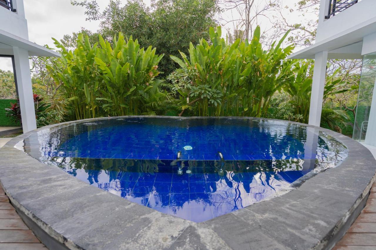 Lo Sari Bungalow Batununggul Extérieur photo