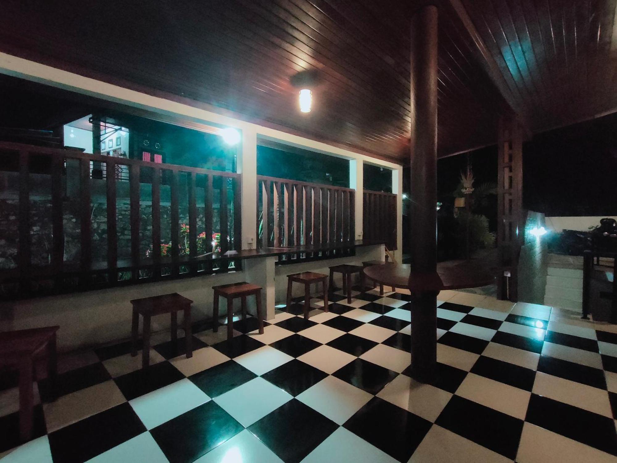 Lo Sari Bungalow Batununggul Extérieur photo